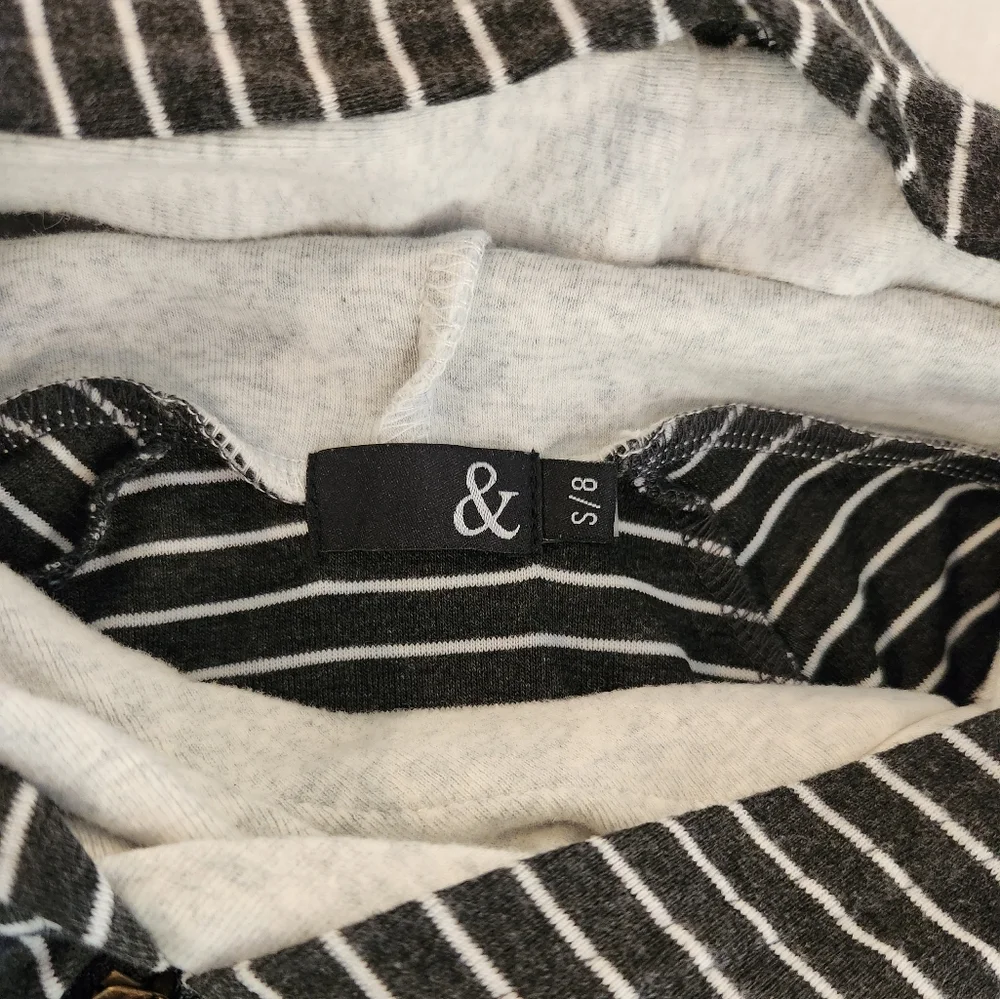 Ampersand Avenue Grey Stripe Double Hoodie - Kid's Size Small (8)